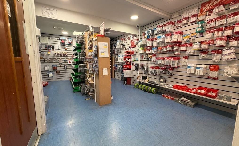 25 High St, Wickford for lease Interior Photo- Image 1 of 6