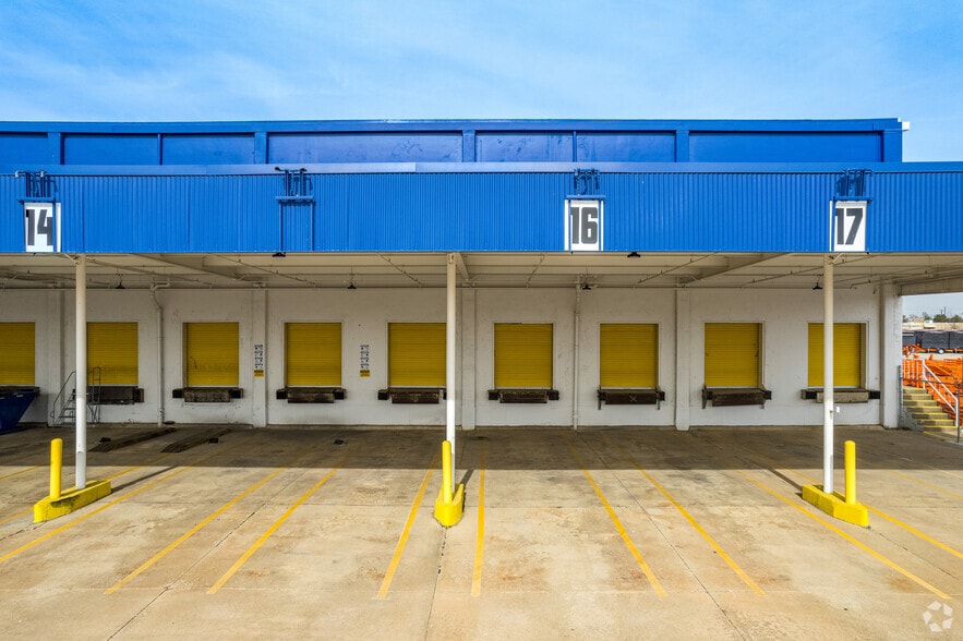 2917 Oakland Ave, Garland, TX for lease - Building Photo - Image 3 of 5