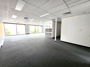 16 Business Park Drive, Notting Hill for lease Interior Photo- Image 2 of 6