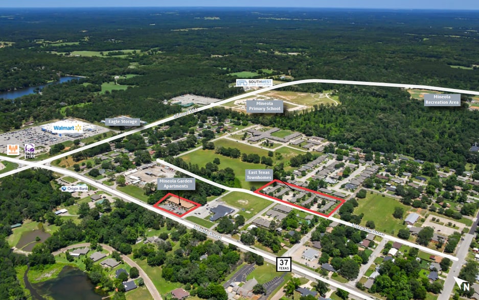 Mineola Garden & East Texas Townhomes portfolio of 2 properties for sale on LoopNet.ca - Building Photo - Image 2 of 6