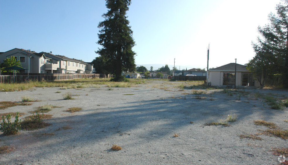 1926 Freedom Blvd, Freedom, CA à vendre - Photo principale - Image 1 de 1