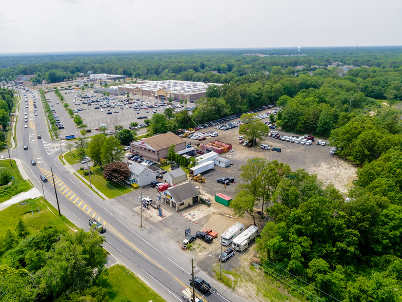 602 N Main St, Lanoka Harbor, NJ à vendre - Photo du bâtiment - Image 1 de 1