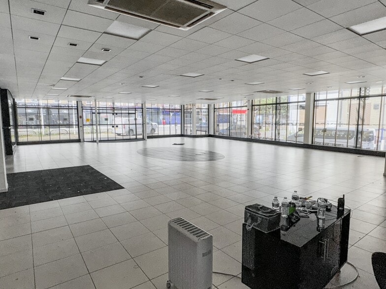 50-56 High Rd, London for lease - Building Photo - Image 3 of 11