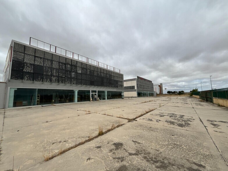 Industriel dans Arévalo, Ávila à vendre - Photo du bâtiment - Image 2 de 13