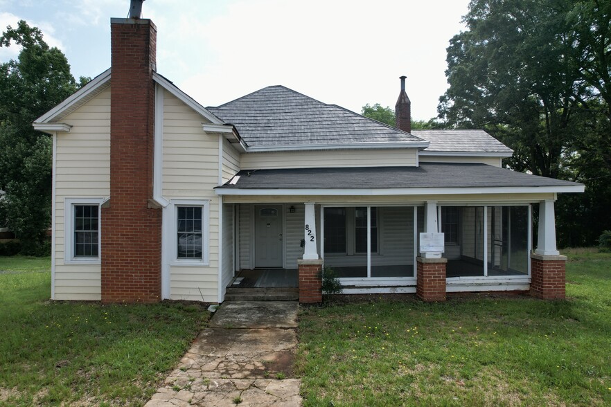 822 N Charlotte Ave, Monroe, NC à vendre - Photo du bâtiment - Image 3 de 34