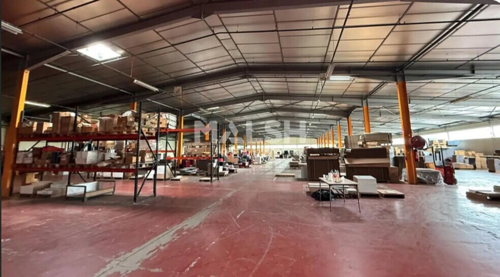 Local d'activités dans Four à vendre - Photo intérieure - Image 2 de 6