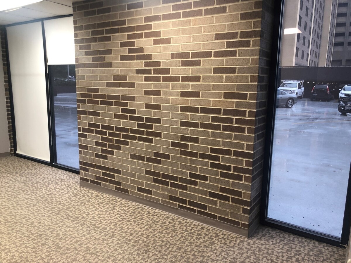 700 E 8th St, Kansas City, MO 64106 - Unit 300 - - Interior Photo - Image 1 of 2