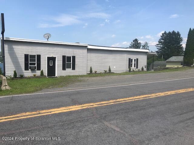 823 SR 307, Lake Winola, PA à vendre - Photo du b timent - Image 2 de 16