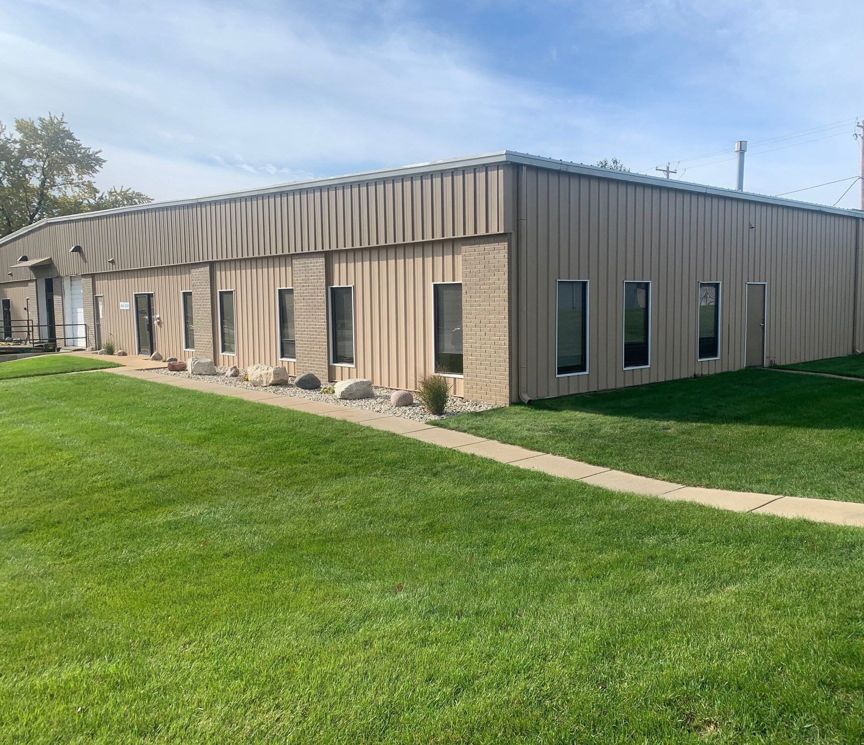 W246S3255 Industrial Ln, Waukesha, WI à vendre Photo du bâtiment- Image 1 de 4