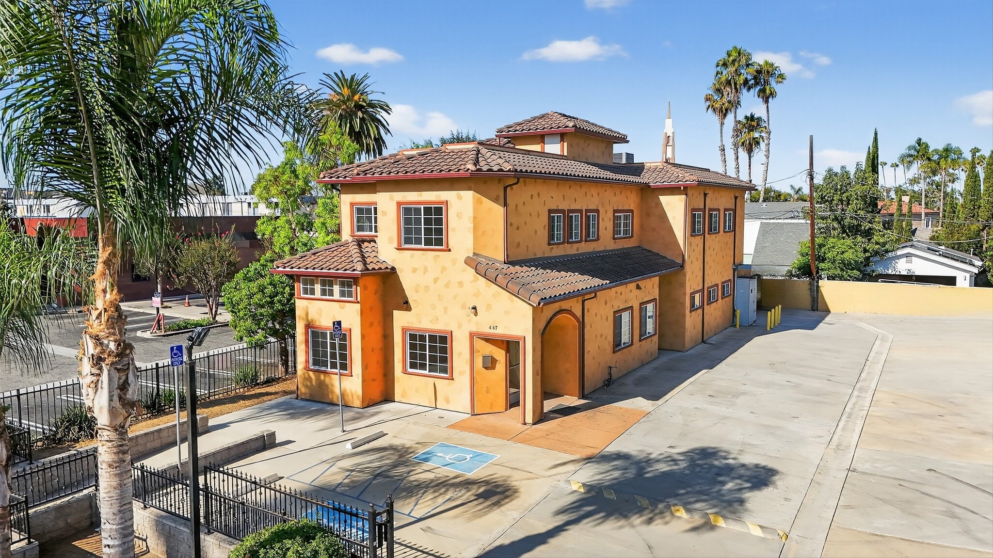 447 N Prairie Ave, Inglewood, CA for lease Building Photo- Image 1 of 34