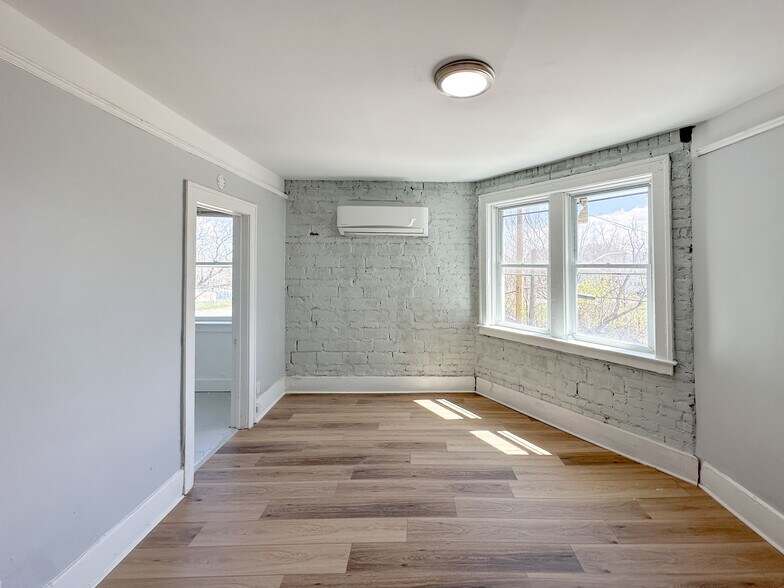 3737 Scovel Pl, Detroit, MI à vendre - Photo intérieure - Image 3 de 17
