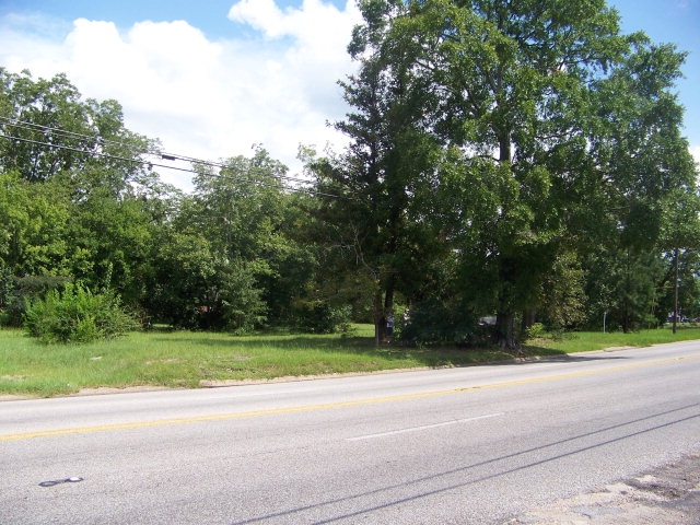 1600-1700 South Oates St, Dothan, AL for sale Building Photo- Image 1 of 2