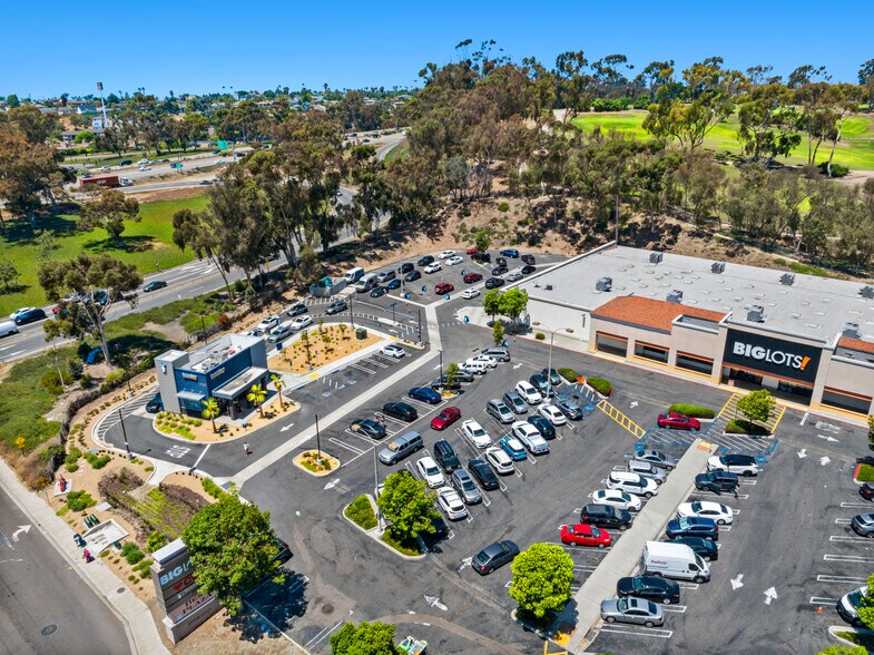 1702-1710 Oceanside Blvd, Oceanside, CA à louer - Photo du bâtiment - Image 2 de 6