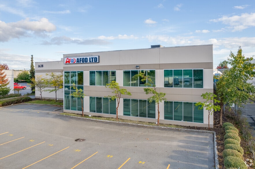 1638 Foster's Way, Delta, BC for lease - Building Photo - Image 3 of 27