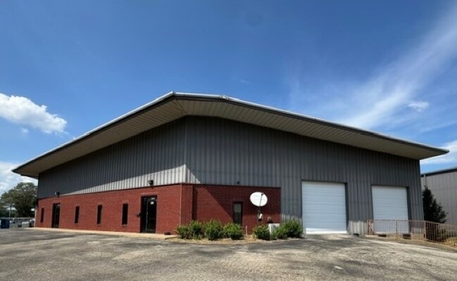 4800 S Mendenhall Rd, Memphis, TN à louer - Photo du bâtiment - Image 3 de 8