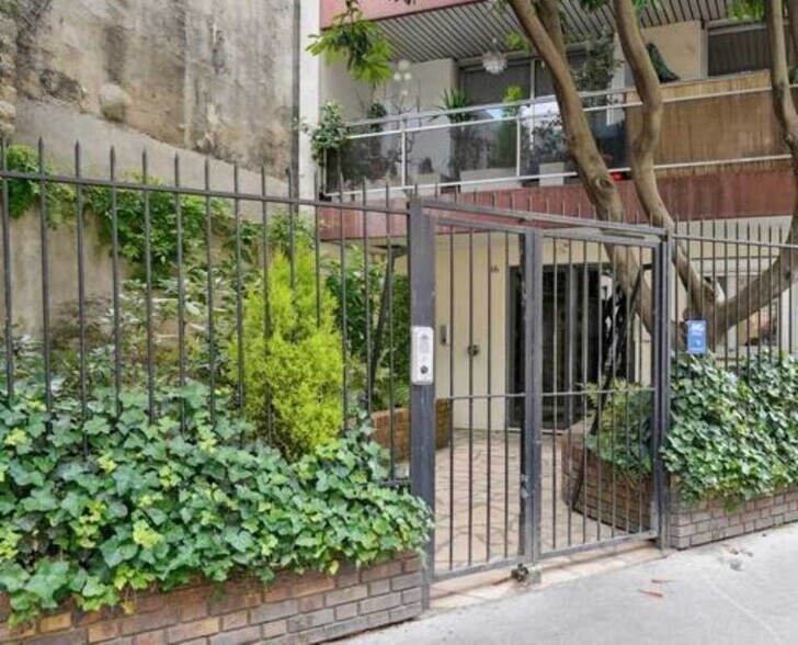44-46 Rue Duhesme, Paris for sale - Building Photo - Image 1 of 7