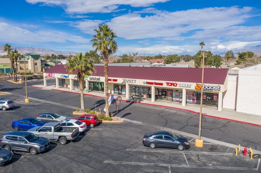 6010 W Cheyenne Ave, Las Vegas, NV for lease - Building Photo - Image 3 of 5