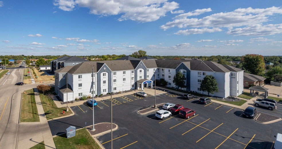5300 W Landens Way, Peoria, IL for sale - Building Photo - Image 3 of 16