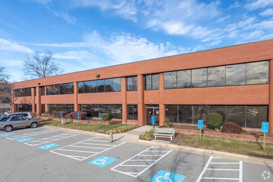 7374 Boston Blvd, Springfield, VA for sale - Building Photo - Image 2 of 4