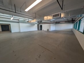 160 Van Brunt St, Brooklyn, NY for lease Interior Photo- Image 2 of 3