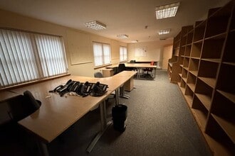 1 Maidenplain Pl, Auchterarder for lease Interior Photo- Image 2 of 12