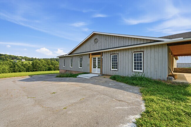 More details for 13175 Washington Springs Winery Ln, Smithsburg, MD - Flex for Lease