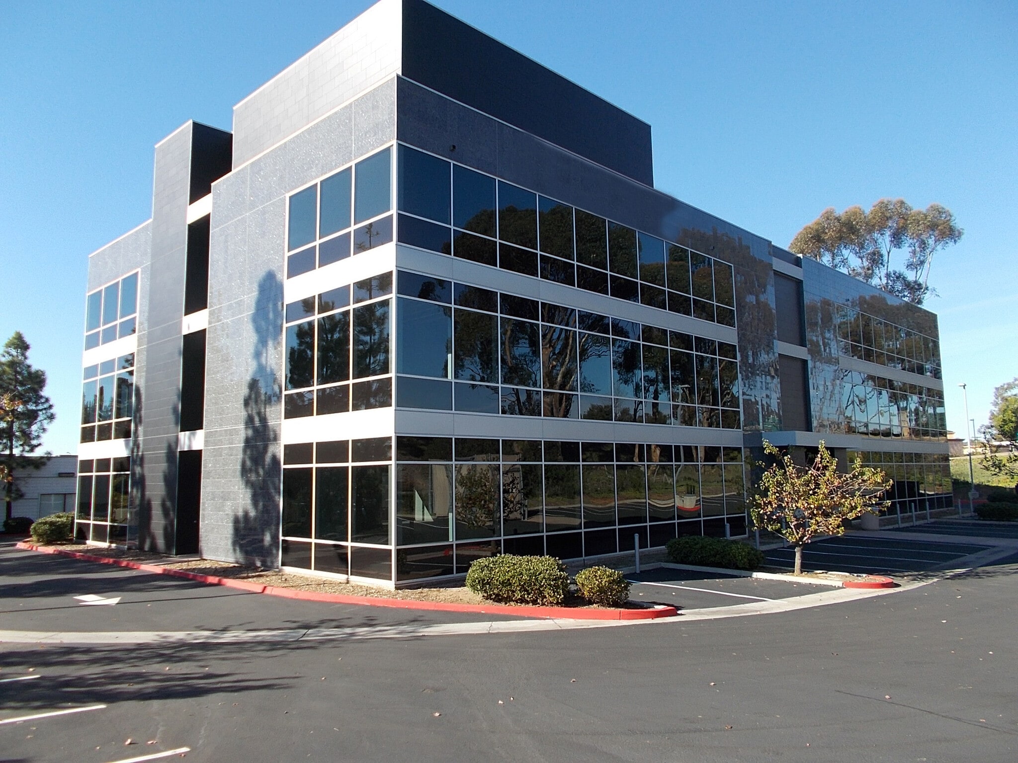7625-7675 Mesa College Dr, San Diego, CA for lease Building Photo- Image 1 of 2
