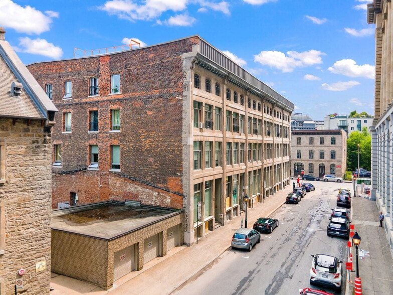 367 Rue Marguerite-D'youville, Montréal, QC à louer - Photo du bâtiment - Image 2 de 8