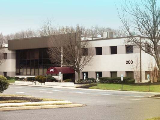 200 White Rd, Little Silver, NJ à louer - Photo du bâtiment - Image 2 de 15