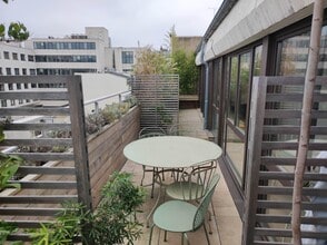 12 Rue Barbès, Levallois-Perret for lease Interior Photo- Image 2 of 7