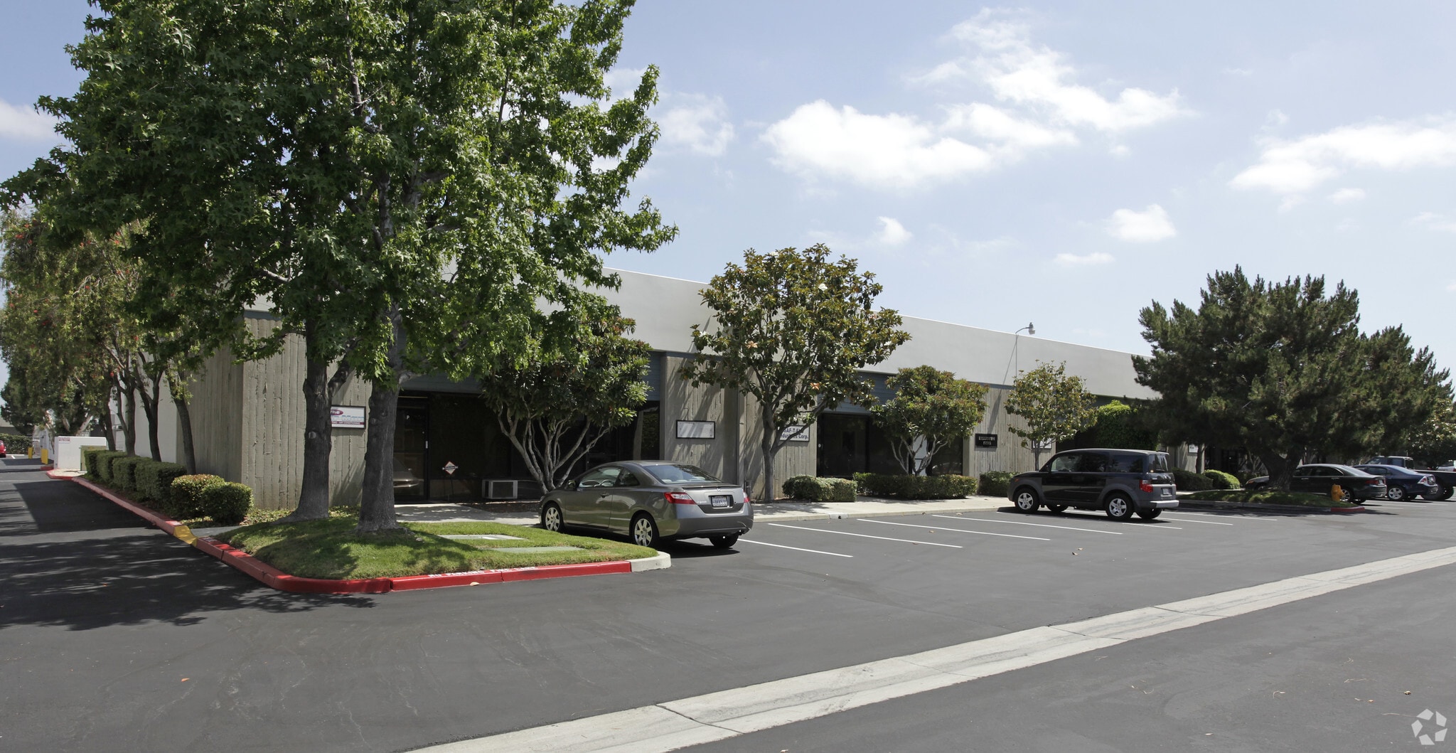 4071 E La Palma Ave, Anaheim, CA for lease Building Photo- Image 1 of 4