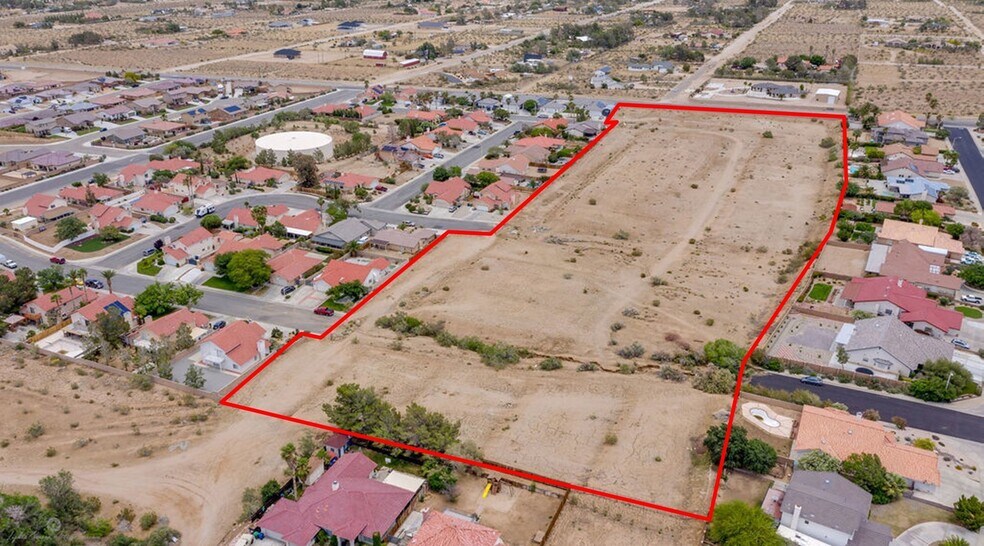 120 W Cielo Ave, Ridgecrest, CA à vendre - Photo du bâtiment - Image 2 de 5