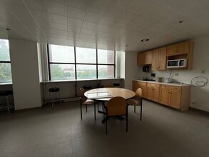 2211-2233 S Throop St, Chicago, IL for lease Interior Photo- Image 2 of 5
