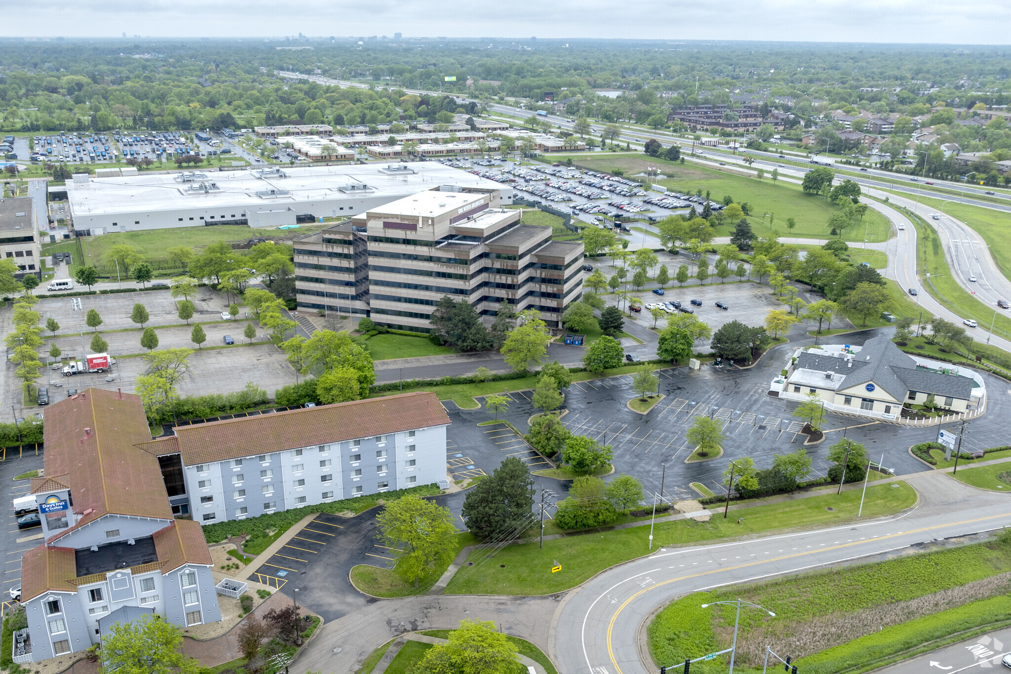 1500 W Shure Dr, Arlington Heights, IL for sale Aerial- Image 1 of 5