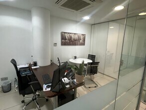 Retail in Sabadell, Barcelona for lease Interior Photo- Image 2 of 3