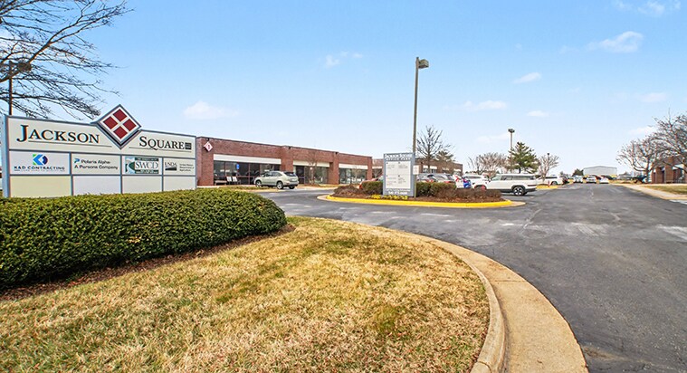 4721 Carr Dr, Fredericksburg, VA à vendre - Photo du bâtiment - Image 2 de 3