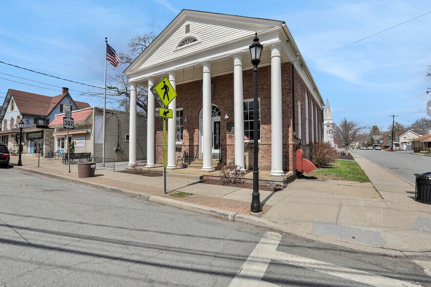 62 Main St, Pine Bush, NY à vendre - Photo du bâtiment - Image 3 de 45