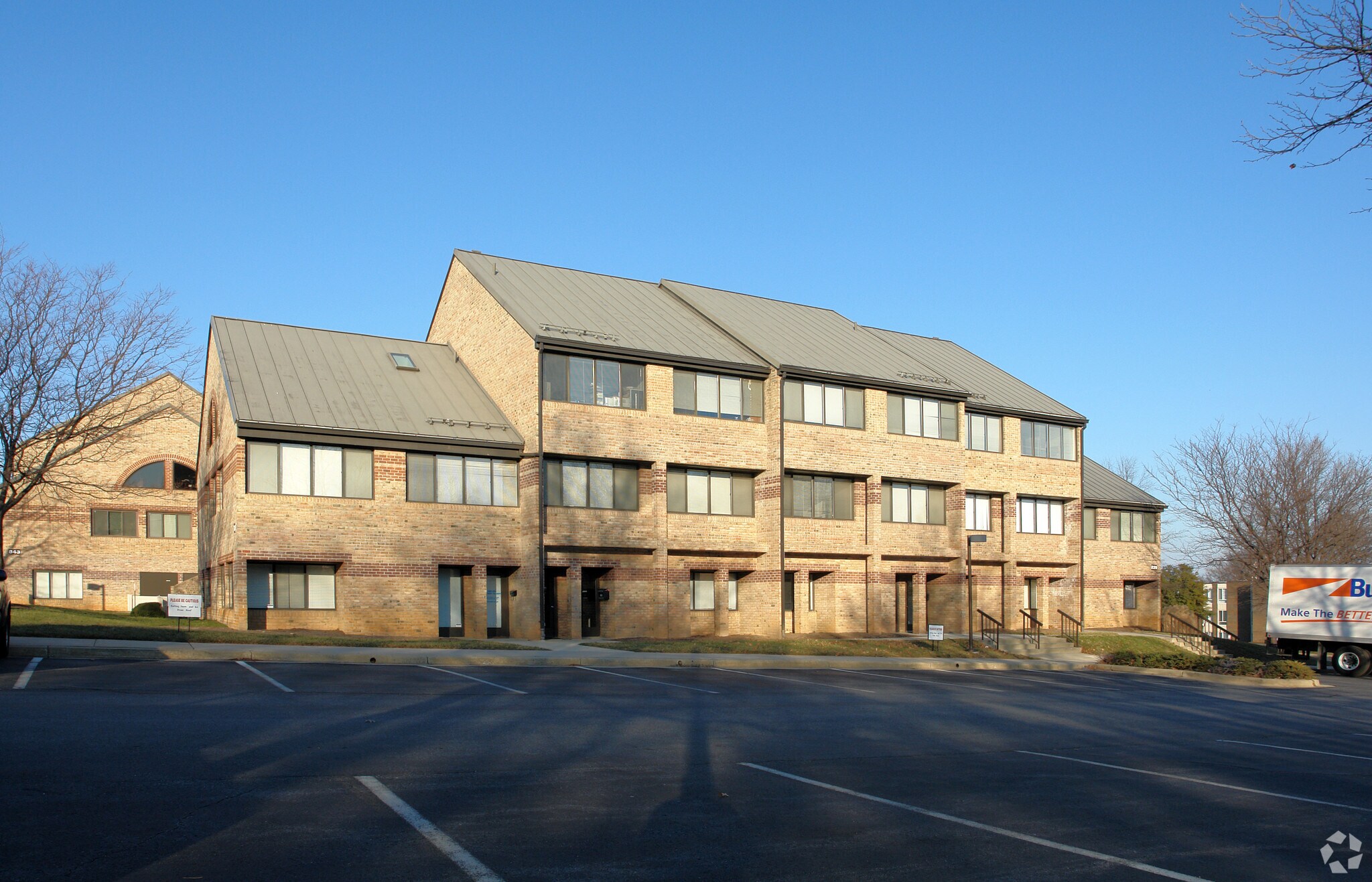 839 Quince Orchard Blvd, Gaithersburg, MD for sale Primary Photo- Image 1 of 12