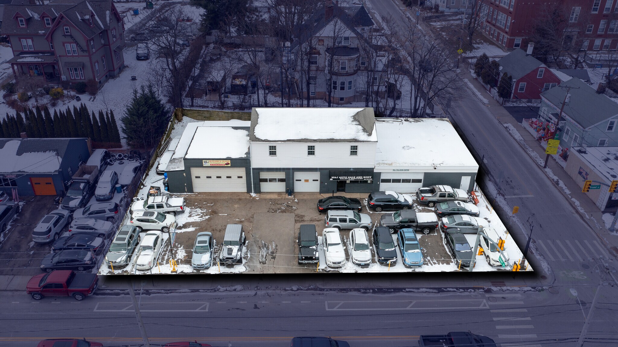 1220 Broad St, Central Falls, RI à vendre Photo principale- Image 1 de 22