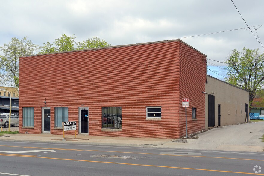 2011-2015 E 3rd St, Tulsa, OK for sale - Primary Photo - Image 1 of 1