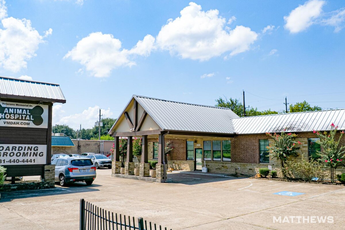 12315 Veterans Memorial Dr, Houston, TX à vendre Photo du bâtiment- Image 1 de 1