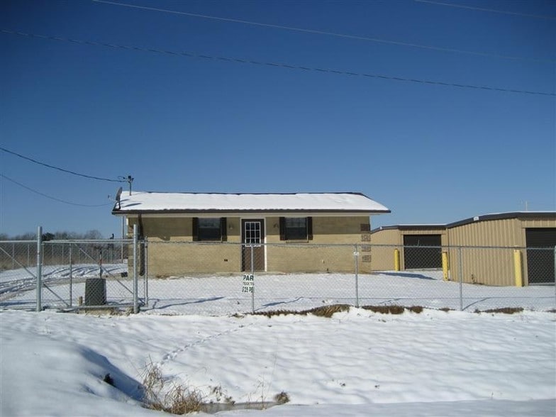 131 N Lee Dr, Guntown, MS à vendre - Photo du bâtiment - Image 2 de 4
