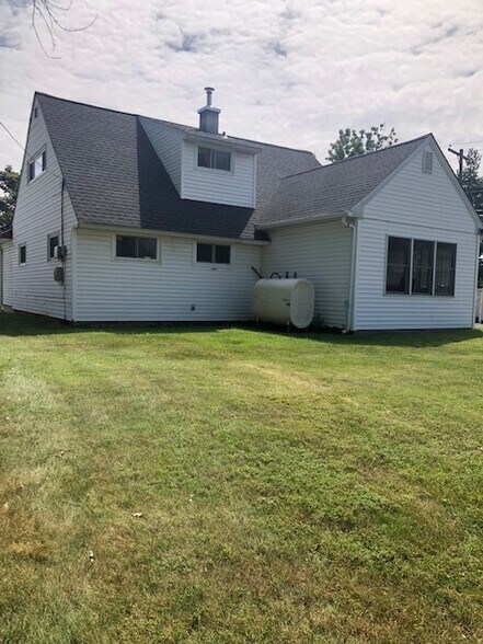 1 Plumbridge Dr, Levittown, PA à vendre - Photo du bâtiment - Image 3 de 43