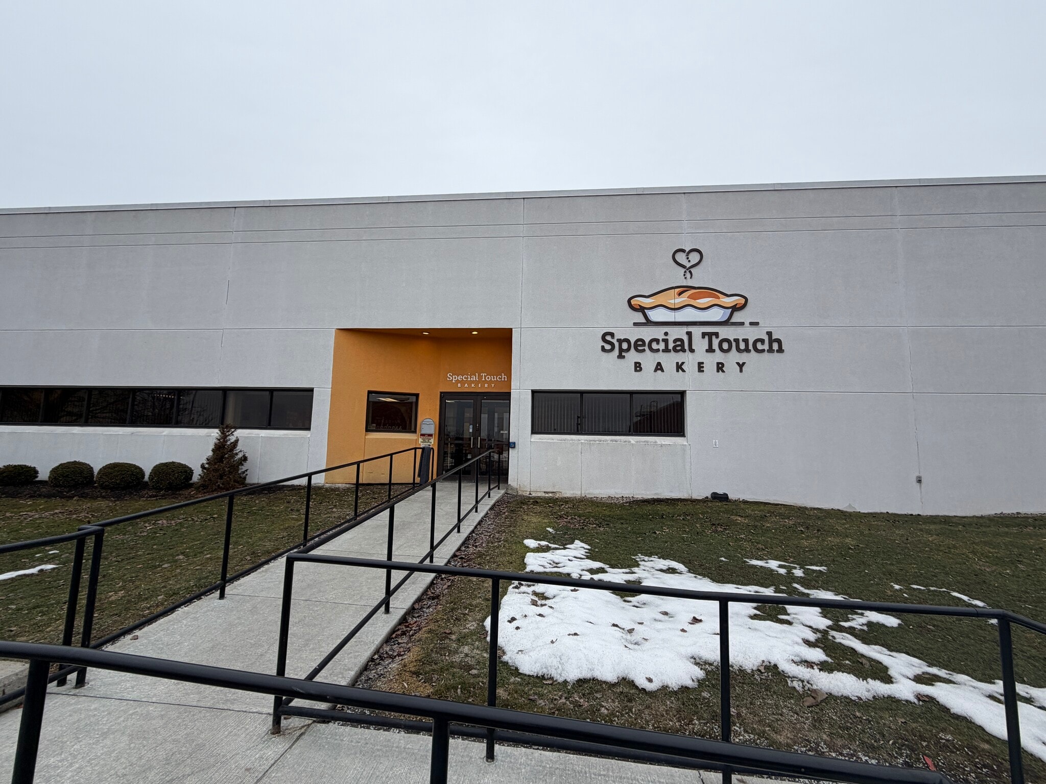 1999 Mount Read Blvd, Rochester, NY à louer Photo intérieure- Image 1 de 15