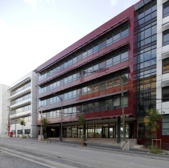 Office in Rosny-sous-Bois for lease - Building Photo - Image 2 of 8