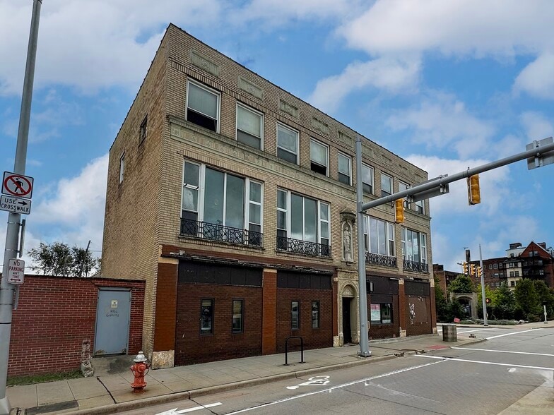 3608 Euclid Ave, Cleveland, OH for sale - Building Photo - Image 2 of 18