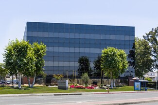 Plus de détails pour 12912 Brookhurst St, Garden Grove, CA - Bureau à louer