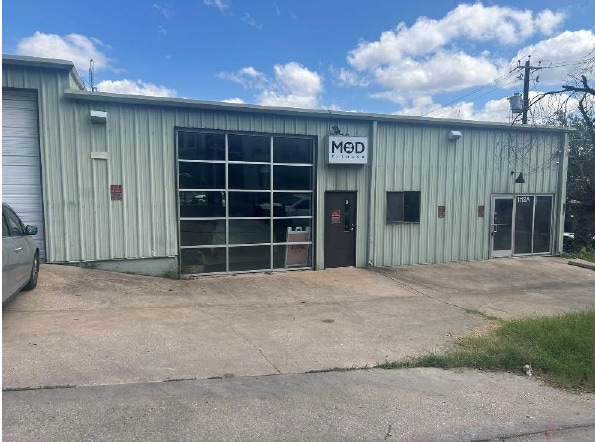 1112 S 8th St, Austin, TX for lease - Building Photo - Image 2 of 7