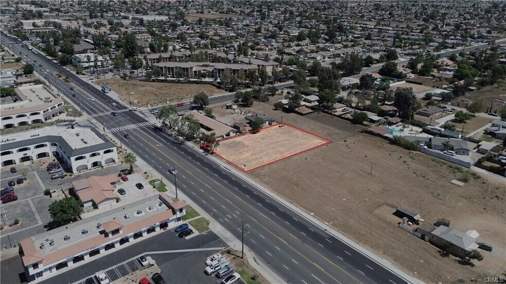 13058 Perris Blvd, Moreno Valley, CA à louer - Aérien - Image 2 de 8