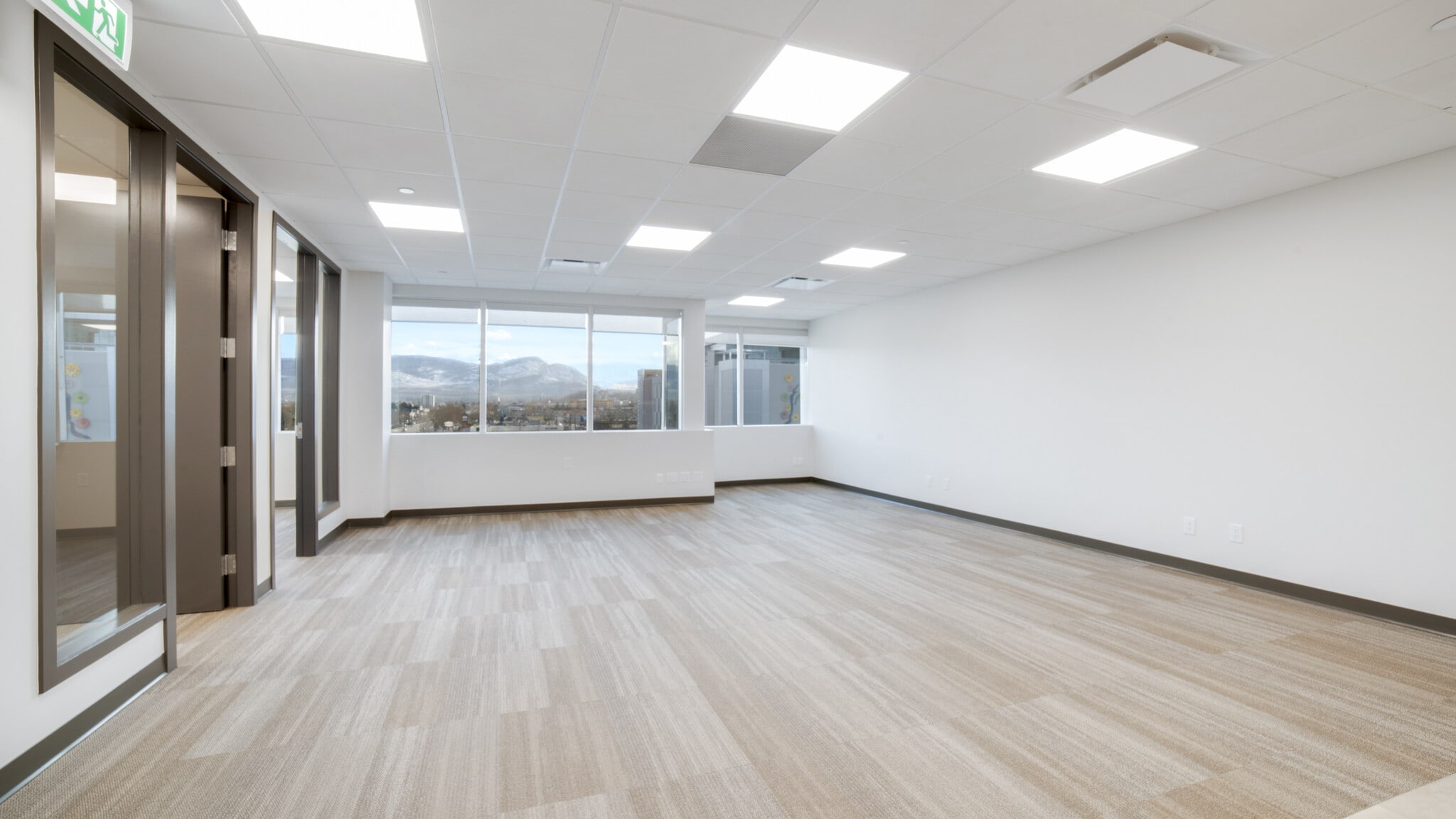 1700 Dickson Av, Kelowna, BC for lease Interior Photo- Image 1 of 6